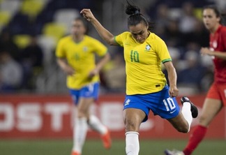 Atacante Marta em atuação pela seleção brasileira feminina (Foto: Thais Magalhães/CBF)