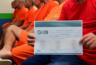 São mais de mil certificados entregues aos detentos participantes do projeto AJUFE por um mundo melhor. (Foto: Nilzete Franco/Folha BV)