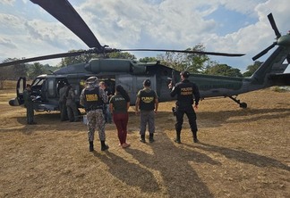 Os suspeitos foram encaminhados à Superintendência Regional da PF em Roraima (Foto: Divulgação)