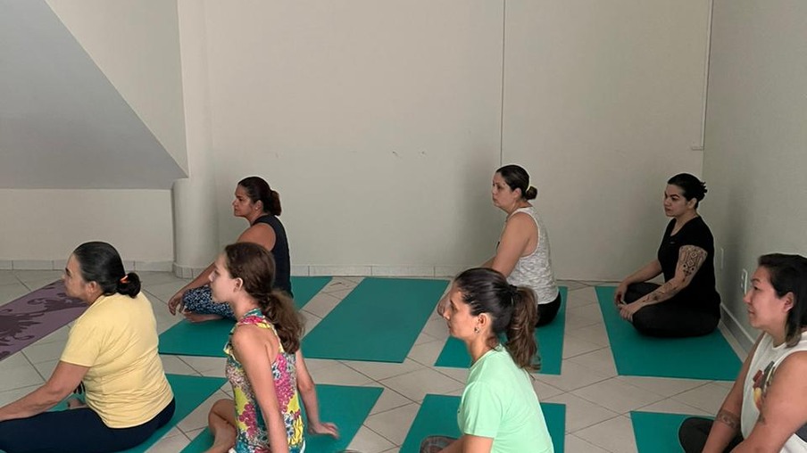 Evento aborda yoga e emagrecimento com meditação
