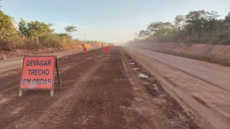Obras de recuperação da rodovia federal BR-174, no Norte de Roraima (Foto: DNIT)