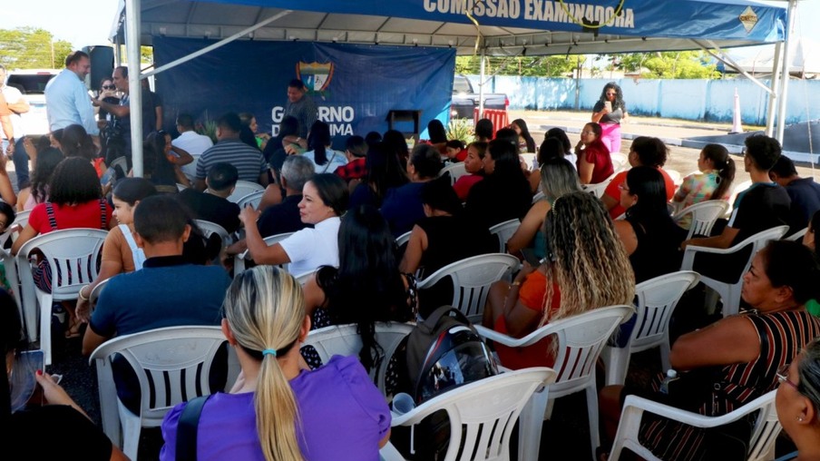 Cerimônia de entrega das carteiras de habilitação do programa CNH Cidadã (Foto: Wenderson Cabral/FolhaBV)