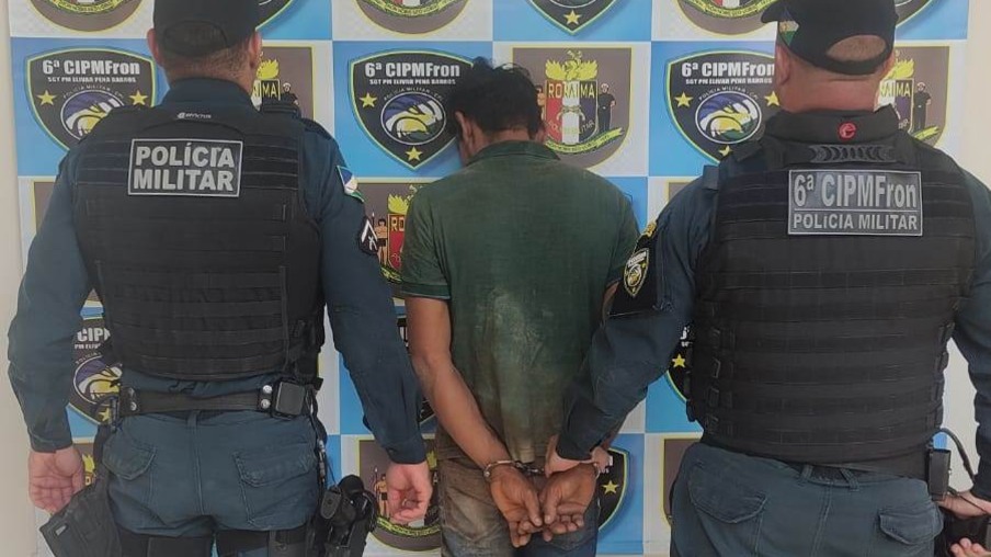 Homem foi preso pela Polícia Militar (Foto: Divulgação/PMRR)