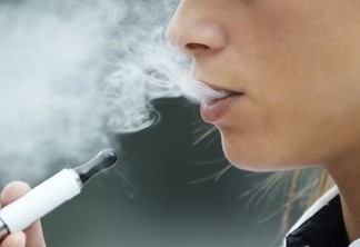 cigarro eletrônico, ou vape, atrai jovens ao tabagismo no Brasil (Foto: Reprodução/Internet)