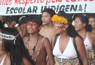 Protesto realizado em 2015 em favor da manutenção da Educação Indígena em Roraima (Foto: Divulgação)