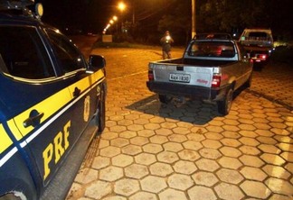 Carro foi localizado na avenida das Guianas, zona Sul; Infratora não foi encontrada - Foto: Aldenio Soares