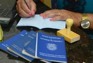 Interessados deverão apresentar carteira de trabalho, RG e CPF, além de outros documentos (Foto: Arquivo FolhaBV)