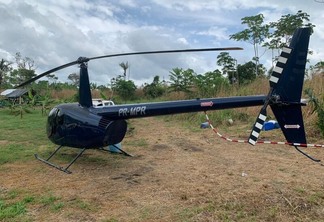 Helicóptero apreendido durante os trabalhos da Operação Verde Brasil 2 em Iracema, Roraima - Foto: Divulgação/Exército Brasileiro