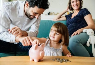 Cuidado dos pais é para que dinheiro não tenha resultados negativos (Foto: Divulgação Blog.Rico)