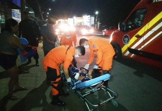 A menina foi socorrida pelo Resgate do Corpo de Bombeiros (Foto: Aldenio Soares)