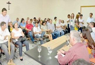 Produtores do Tucano e Serra da Lua durante reunião no Palácio Senador Hélio Campos (Foto: Divulgação)