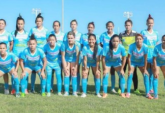 Equipe da Estácio Atual, representante de Roraima no Campeonato Brasileiro Universitário de Futebol Feminino (Foto: Luiz Pires/Fotojump)