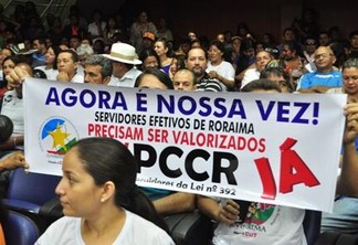 O sindicato busca sensibilizar os parlamentares para aprovação de possíveis mudanças no PCCR (Foto: Rodrigo Sales)