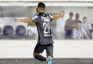 Volante Thiago Maia comemora após marcar o segundo gol do Santos contra o Avaí, na Vila Belmiro (Foto: Ricardo Saibun/Santos FC)