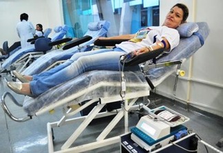 A servidora do INSS, Mara Núbia, disse que é muito válida a doação de sangue, e pode salvar vidas (Foto: Rodrigo Sales)
