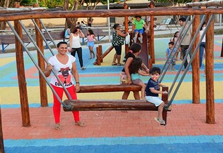 Crianças já se divertem no parquinho (Foto: Andrezza Mariot/Semuc-Boa Vista)
