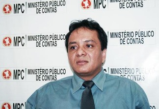 Atual procurador-geral de Contas, Paulo Sérgio Sousa, não poderá concorrer à reeleição (Foto: Arquivo/Folha)