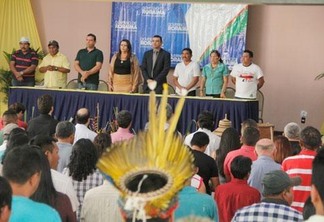 A governadora Suely Campos se reuniu com tuxauas das 32 Terras Indígenas do Estado (Foto: Wenderson de Jesus)