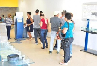 População deve ficar atenda para os horários de atendimento nos bancos neste final deste ano (Foto: Arquivo Folha BV)