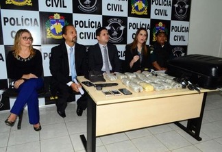 Delegados e o comandante da Polícia Militar deram as informações em coletiva de imprensa (Foto: Nilzete Franco/Folha BV)