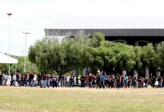 Durante os últimos dias, vários foram os protestos contra o cancelamento dos concursos (Foto: Priscilla Torres/Folha BV)