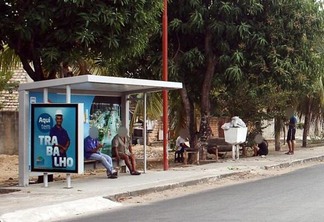 Parada de ônibus fica na Rua Pará, bairro dos Estados (Foto: Priscilla Torres/Folha BV)