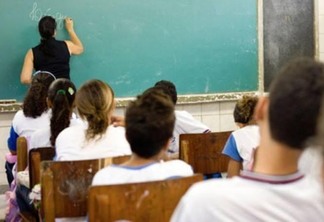 Professores afirmam que estão sem receber as progressões referentes ao ano de 2018. (Foto: Divulgação)