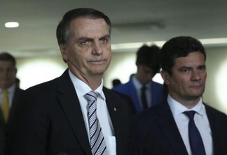 O presidente eleito Jair Bolsonaro e o ministro da Justiça, Sérgio Moro (Foto: José Cruz/Agência Brasil)