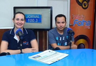 O Jornal da 100.3 é apresentado pelos jornalistas Carolina Cruz e Natanael Vieira (Foto: Nilzete Franco/Folha BV)