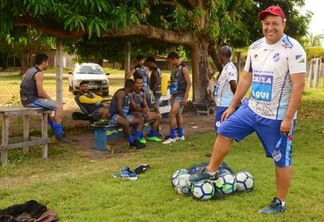 Chiquinho atuou por 15 anos como jogador profissional, e desde 2011 é o treinador do São Raimundo (Foto: Nilzete Franco/FolhaBV)
