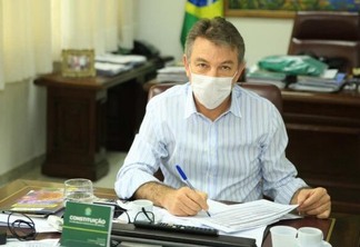 O governador fez o anúncio com exclusividade para a Folha de Boa Vista (Foto: Governo de Roraima)