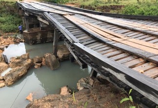 Ponte quebrada em Uiramutã (Foto: Divulgação)