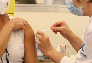 A vacinação ocorre nos horários de 08h às 11h e das 14h às 17h, de segunda a sexta (Foto: Divulgação)