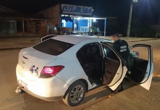 A guarnição estava em policiamento ostensivo na região, quando avistou o veículo um prisma adentrando a Vila em atitude suspeita. (Foto: Divulgação)