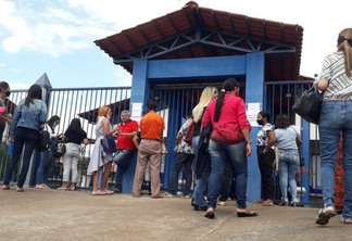 As provas estão sendo aplicadas em 16 escolas (Foto: Nilzete Franco/FolhaBV)