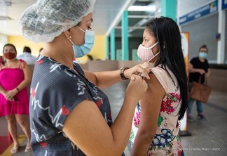 Mais de 140 milhões de brasileiros estão com ciclo vacinal completo (Foto: Divulgaçao/Semuc)