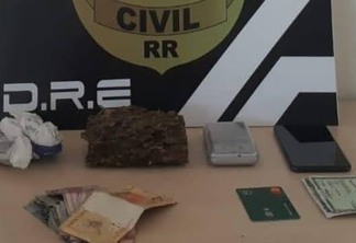 Material encontrado no barraco foi apreendido e encaminhado à sede da DRE (Foto: Divulgação/PCRR)