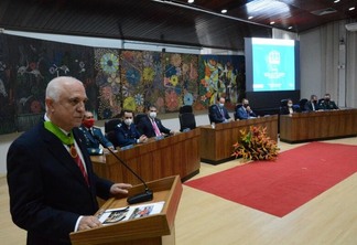 O ministro do STM, Péricles Aurélio Lima de Queiroz, veio para palestra no TJRR (Foto: Nucri/TJRR)