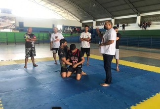 A competição, organizada pela Federação de Luta Live em parceira com a Federação de Jiu-jitsu, reuniu mais de 260 atletas entre juvenil e adulto/máster (Foto: Divulgação)