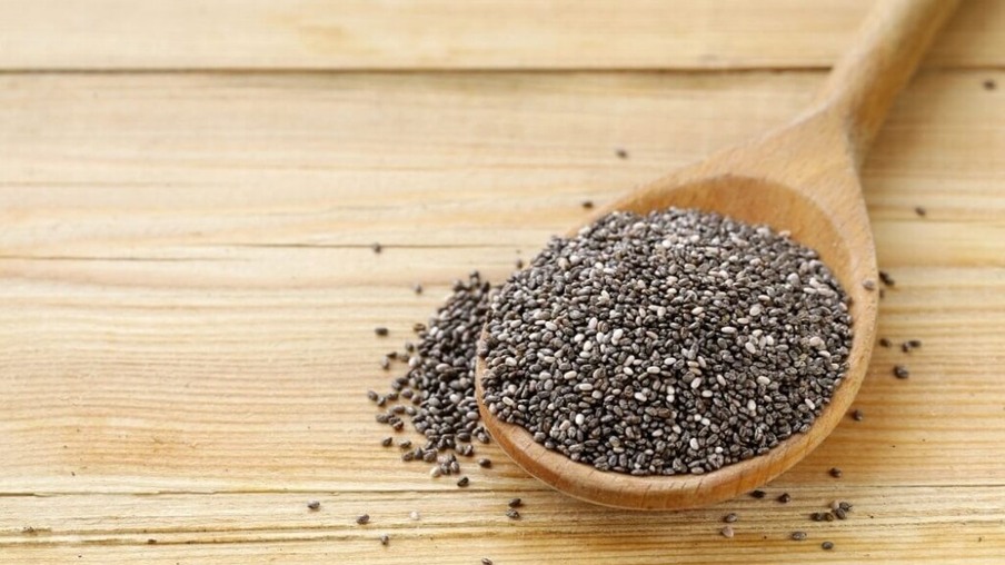 A chia é uma semente rica em ômega 3, um poderoso ácido graxo que age como anti-inflamatório, antioxidante e auxílio ao bom funcionamento do cérebro. (Foto: Arquivo)