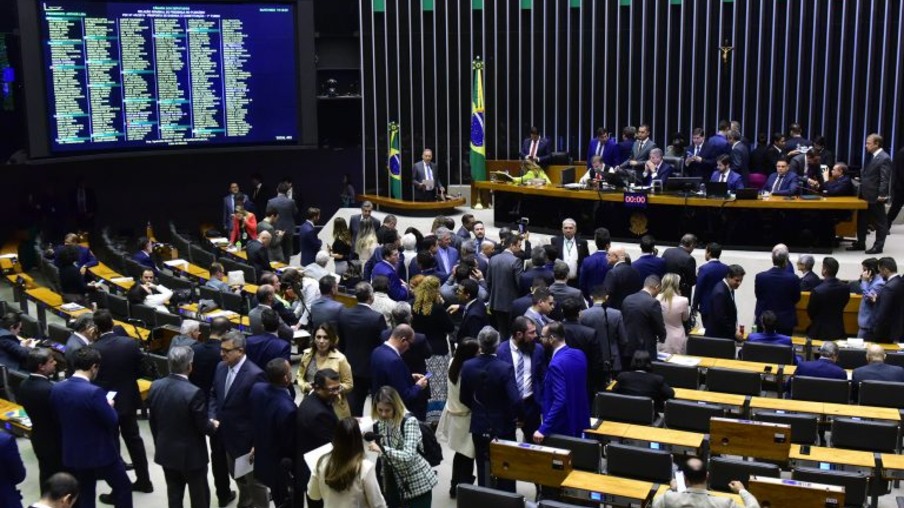 A alteração e manutenção foram feitas pelo relator da reforma, deputado Agnaldo Ribeiro (PP-PB). (Foto: Zeca Ribeiro/Câmara dos Deputados)