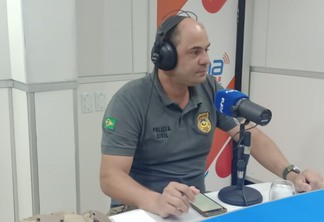 Marcos Lázaro esteve no Agenda da Semana, na rádio Folha FM. (Foto: Estúdio/Folha FM)