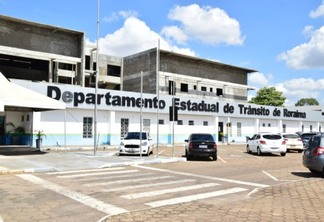Sede do Departamento Estadual de Trânsito, em Boa Vista (Foto: Nilzete Franco/FolhaBV)