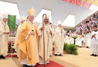 Ordenação episcopal foi celebrada pelo cardeal da Amazônia, Dom Leonardo Urich Steiner. (Foto: Nilzete Franco/FolhaBV)