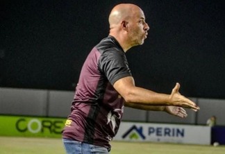 Técnico português Paulo Morgado avalia goleada do Leão Dourado. Crédito: Hélio Garcias/BV Esportes