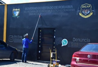 Sede da Dicap teve sua fachada apagada nesta quinta-feira, 15. (Foto: Nilzete Franco/FolhaBV)