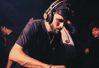 DJ Kaique Chaves leva o melhor do techno para o Arraial do Bão Café. Foto: Reprodução/Redes Sociais