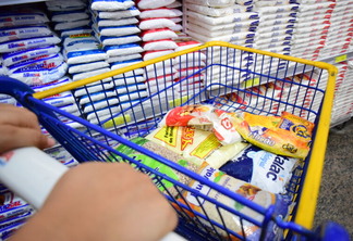 O levantamento foi realizado pela FolhaBV em três supermercados da capital
