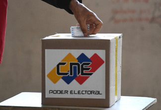 Serão quase 16 mil locais de votação em todo o país. (Foto: reprodução/Federico Parra/AFP)