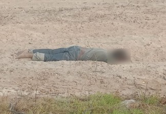 A vítima foi encontrada na praia do Gnomo (Foto: Divulgação) 